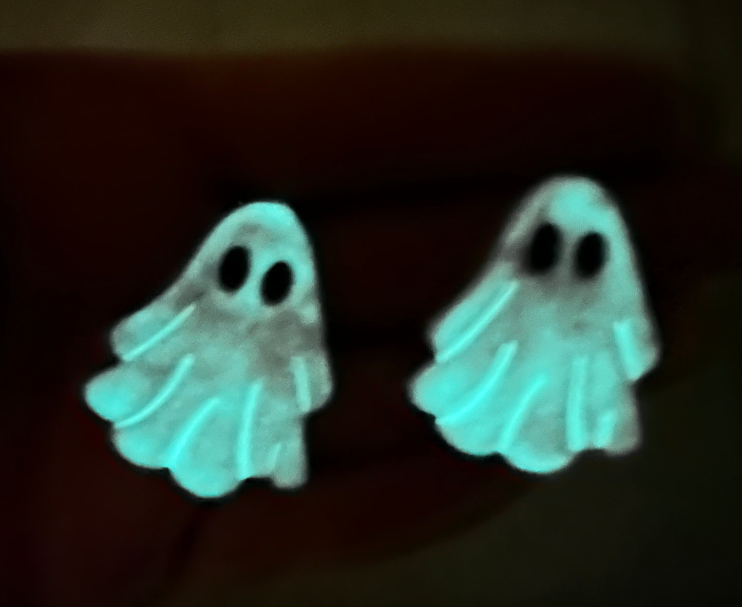 Glowing Ghost - Beautiful Disaster