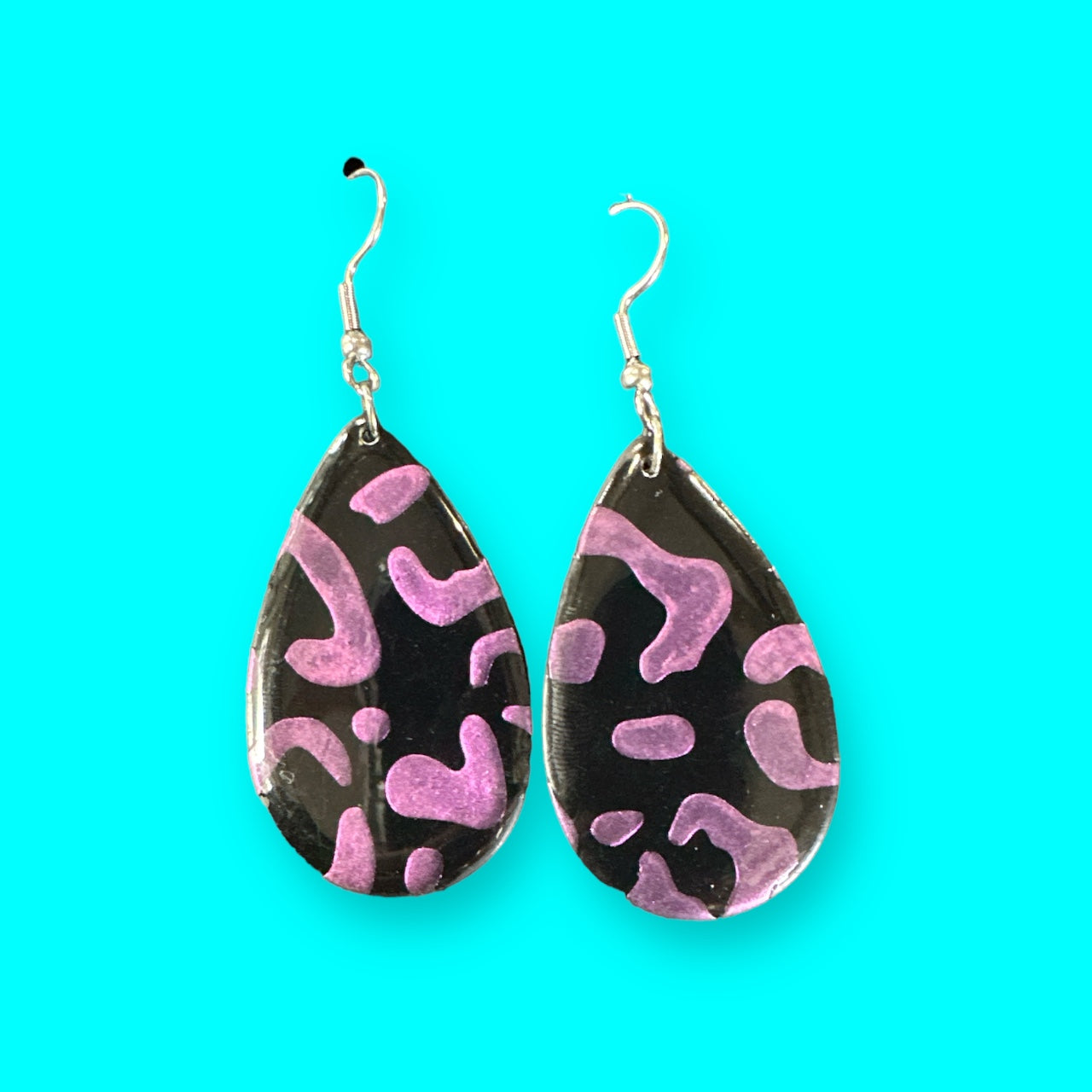 Change My Spots Earrings - Beautiful Disaster