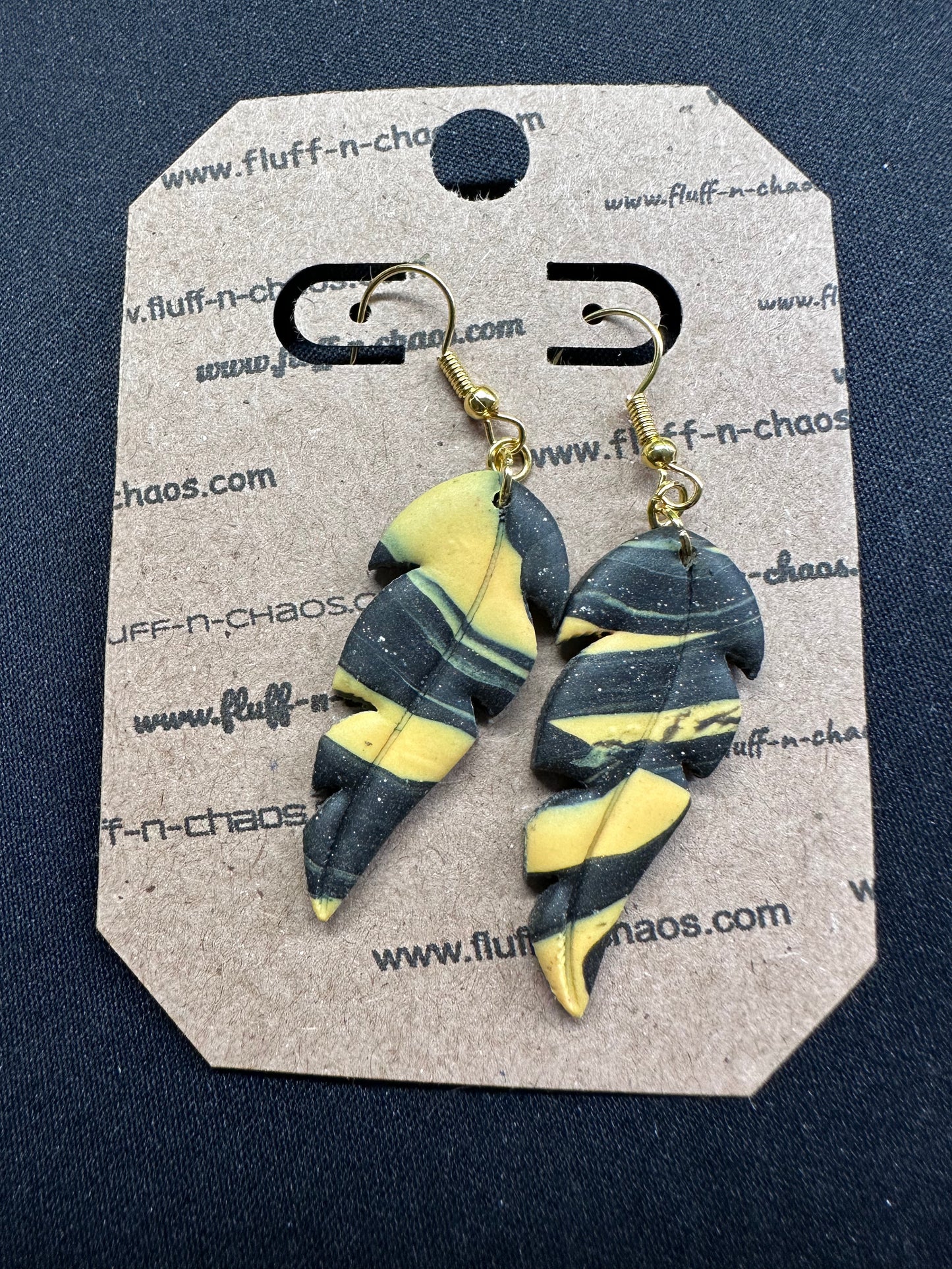 Black and Gold Feathers - Beautiful Disaster