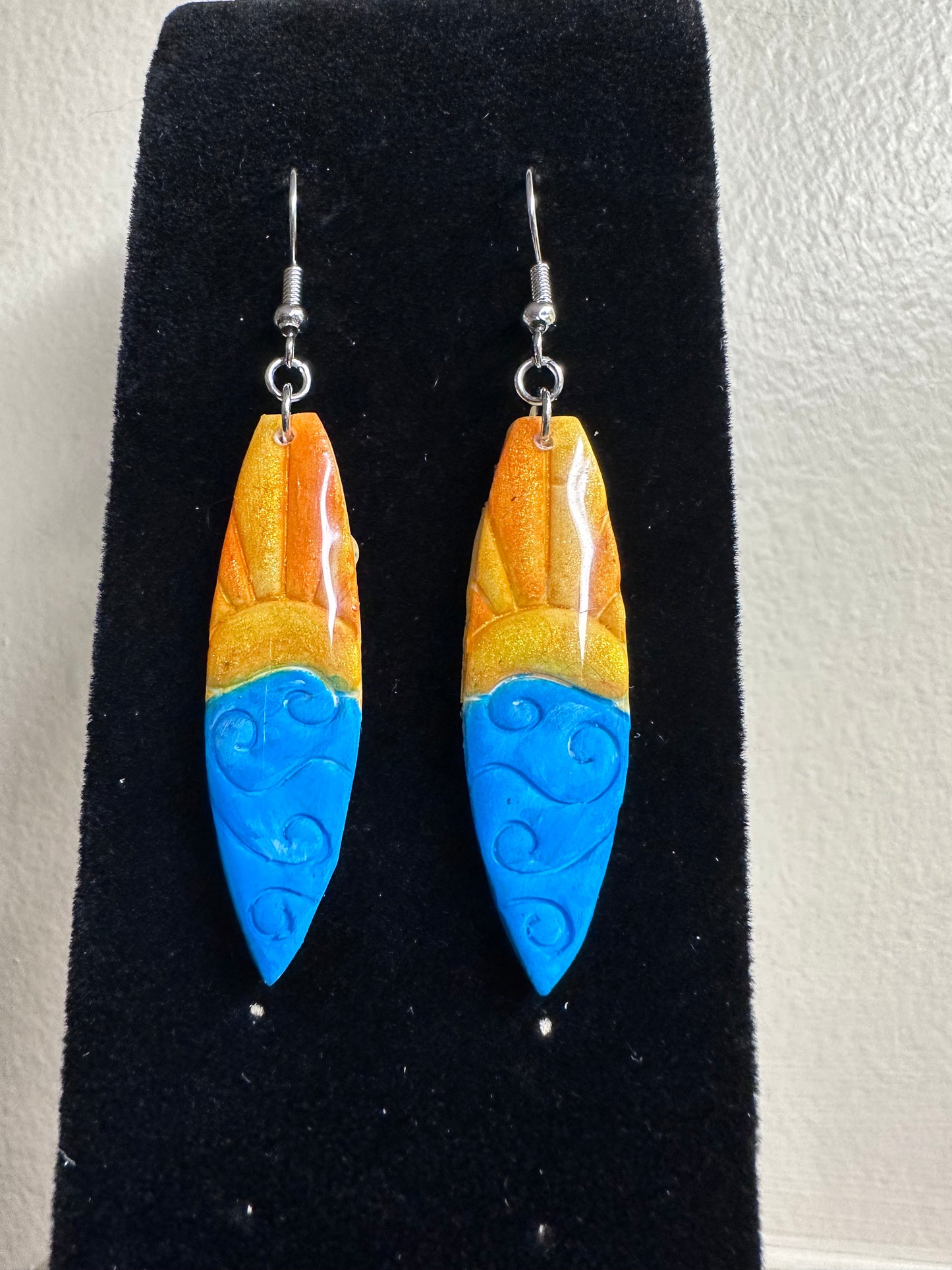 Sunny Surfboard Earrings - Beautiful Disaster
