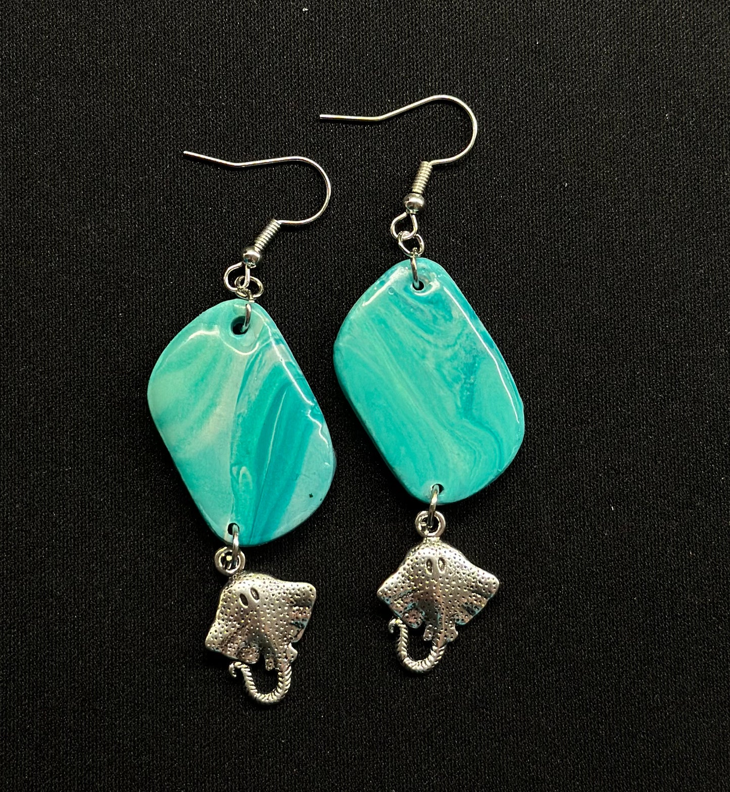 Ocean waves - Beautiful Disaster