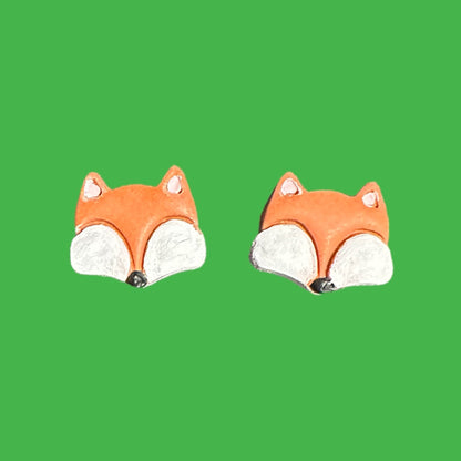 Foxy stud earrings