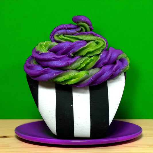 Beetle Cupcake Badge Reel