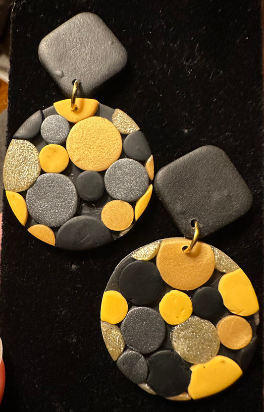 Black and Gold Earrings - Beautiful Disaster 